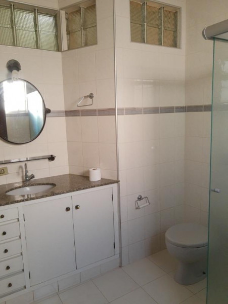 Casa à venda Vila Indaiá com 197m² e 3 quartos por R$ 550.000 - 407862830-7-wc-suite-1.jpg