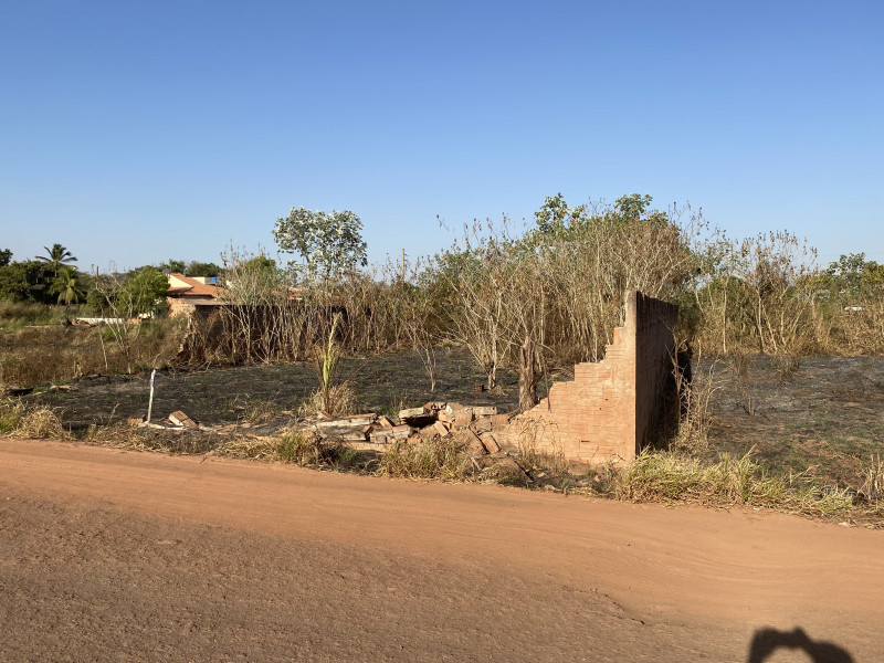 Terreno à venda Centro com 644m² e 1 quarto por R$ 47.000 - 245926431-img-1134.jpeg