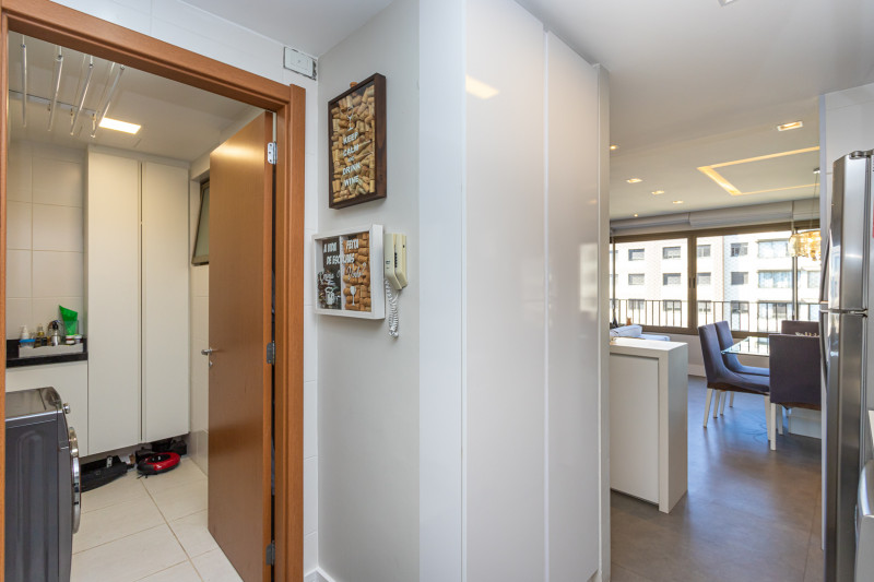 Apartamento à venda Cavalhada com 104m² e 3 quartos por R$ 898.000 - 472523721-img-6347.jpeg