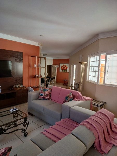 Casa à venda Jardim São Francisco com 271m² e 3 quartos por R$ 1 - 1315454406-casa5.jpg