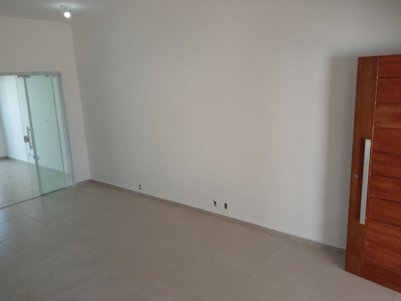 Casa à venda Jardim dos Lagos com 170m² e 3 quartos por R$ 540.000 - 1900304588-casasalaescada.jpg