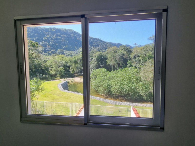 Casa à venda Sahy com 65m² e 2 quartos por R$ 26.500.000 - janela.jpeg