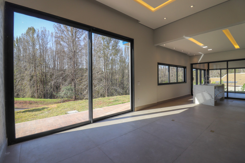 Casa de condomínio à venda Ivoturucaia com 275m² e 4 quartos por R$ 2.600.000 - 1173463447-img-9937.JPG