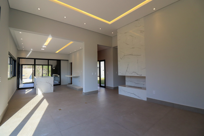 Casa de condomínio à venda Ivoturucaia com 275m² e 4 quartos por R$ 2.600.000 - 2021619387-img-9940.JPG