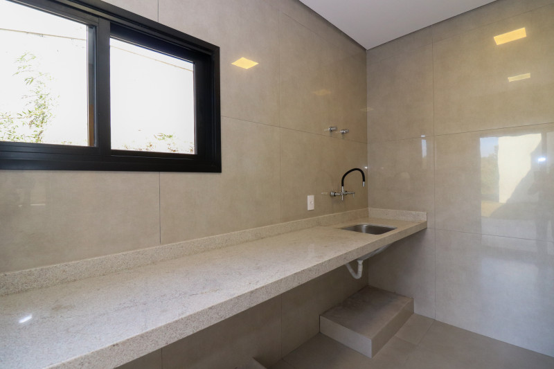 Casa de condomínio à venda Ivoturucaia com 275m² e 4 quartos por R$ 2.600.000 - 437366857-img-9890.JPG