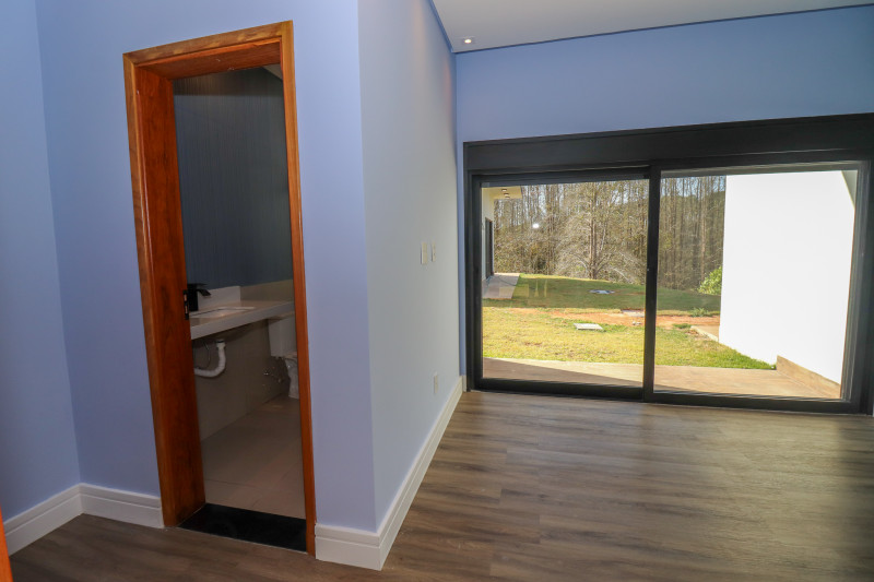 Casa de condomínio à venda Ivoturucaia com 275m² e 4 quartos por R$ 2.600.000 - 830044876-img-9912.JPG