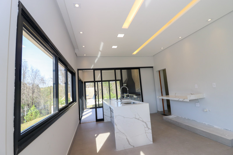 Casa de condomínio à venda Ivoturucaia com 275m² e 4 quartos por R$ 2.600.000 - 986483361-img-9870.JPG