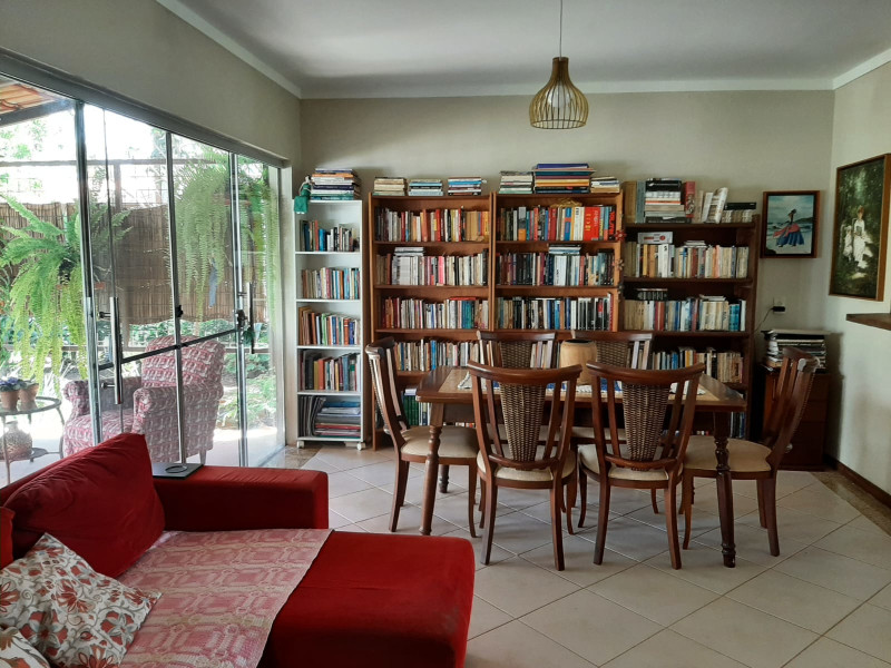 Casa à venda Centro com 220m² e 4 quartos por R$ 1.300.000 - sala-livros-image-2023-08-22-at-085054.jpeg