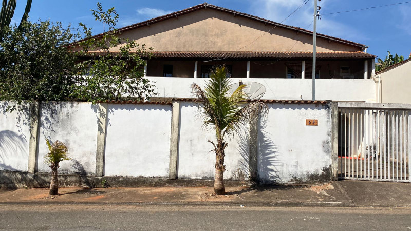 Casa à venda Centro com 184m² e 3 quartos por R$ 850.000 - 145217180-02-frentecasa-ibitiura02.jpeg