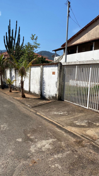 Casa à venda Centro com 184m² e 3 quartos por R$ 850.000 - 1735679283-06-frentecasa-ibitiura06.jpeg