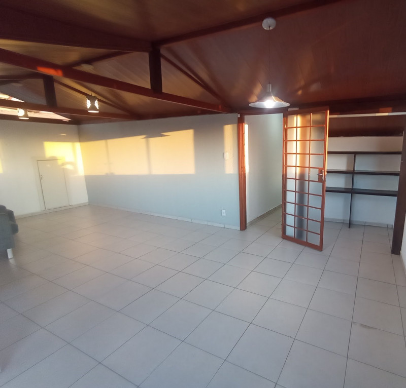 Casa à venda Dom Bosco com 224m² e 3 quartos por R$ 680.000 - 160660958-sala-superior-2.jpg