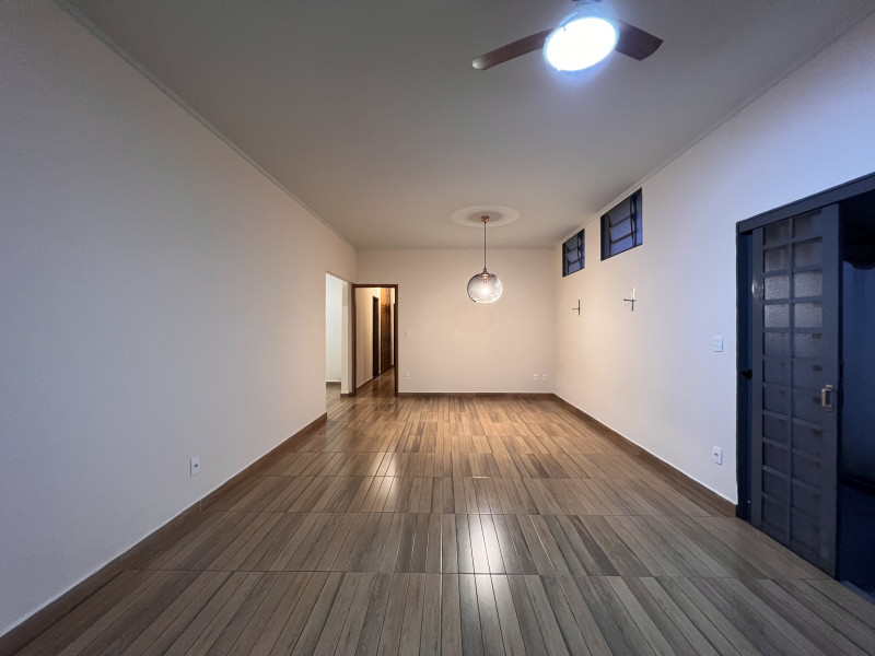 Casa à venda Jardim Nova Santa Paula com 176m² e 3 quartos por R$ 600.000 - 298147422-img-5375.jpg