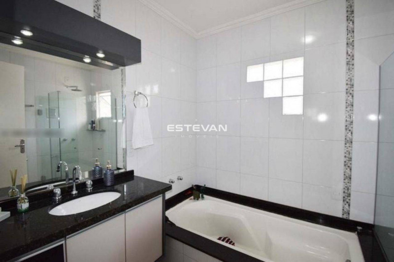 Casa de condomínio à venda Uberaba com 244m² e 3 quartos por R$ 749.000 - 1704694928-f236c1a7-7777-47d5-be14-1a86c887ccac.jpeg