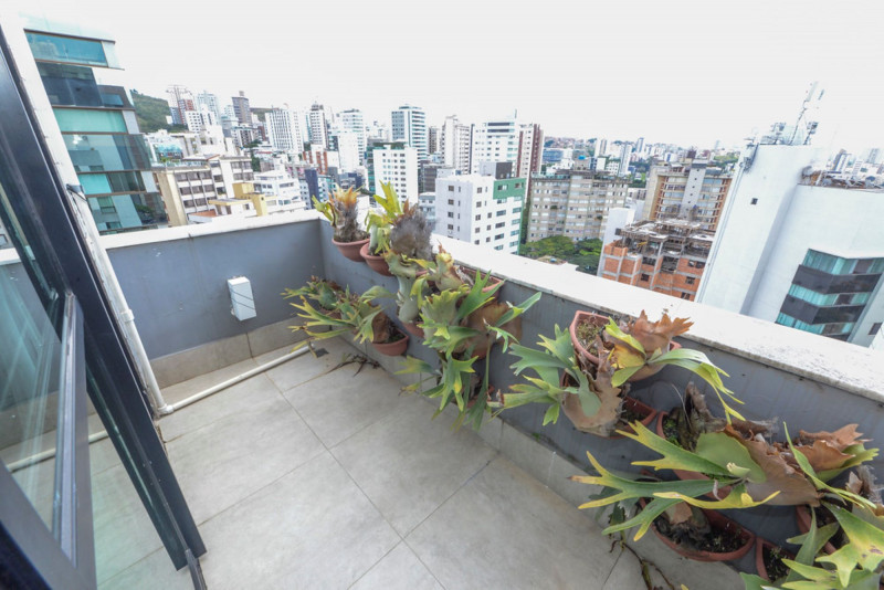 Cobertura à venda Sion com 200m² e 3 quartos por R$ 2.000.000 - 1112506153-varanda-superior.jpg