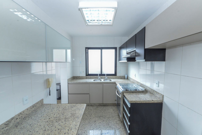 Cobertura à venda Sion com 200m² e 3 quartos por R$ 2.000.000 - 1622625531-cozinha.jpg