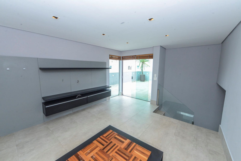 Cobertura à venda Sion com 200m² e 3 quartos por R$ 2.000.000 - 404382501-sala-superior-03.jpg