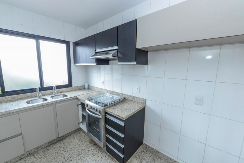Cobertura à venda Sion com 200m² e 3 quartos por R$ 2.000.000 - 716161558-cozinha-02.jpg