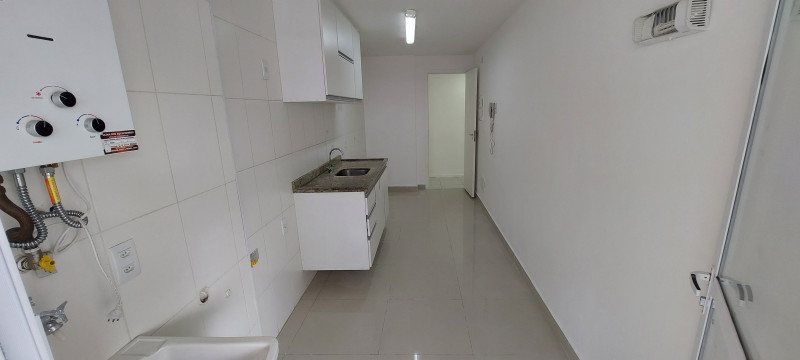Apartamento à venda Recreio dos Bandeirantes com 107m² e 3 quartos por R$ 630.000 - 1035704601-cozinha-04.jpg