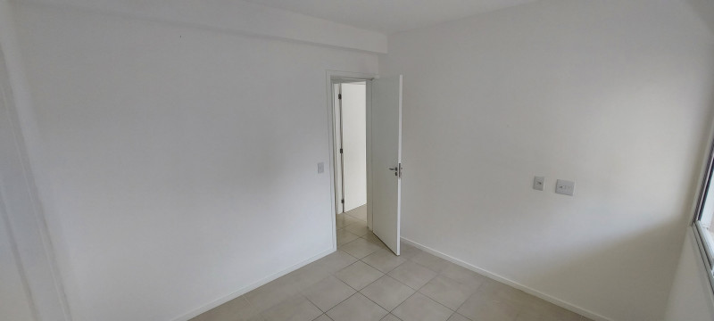 Apartamento à venda Recreio dos Bandeirantes com 107m² e 3 quartos por R$ 630.000 - 2038609024-quarto-01-03.jpg