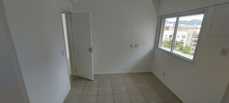 Apartamento à venda Recreio dos Bandeirantes com 107m² e 3 quartos por R$ 630.000 - 235671583-quarto-01-02.jpg