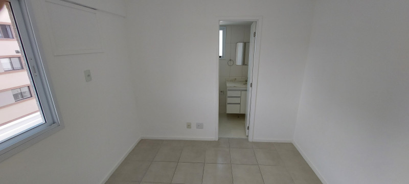 Apartamento à venda Recreio dos Bandeirantes com 107m² e 3 quartos por R$ 630.000 - 600966535-quarto-01-05.jpg