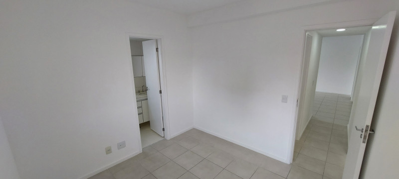 Apartamento à venda Recreio dos Bandeirantes com 107m² e 3 quartos por R$ 630.000 - 662648978-quarto-01-06.jpg