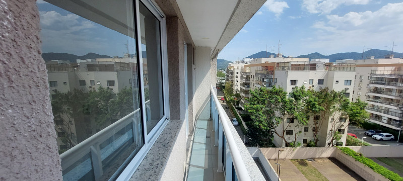 Apartamento à venda Recreio dos Bandeirantes com 107m² e 3 quartos por R$ 630.000 - 82883629-sacada-01.jpg