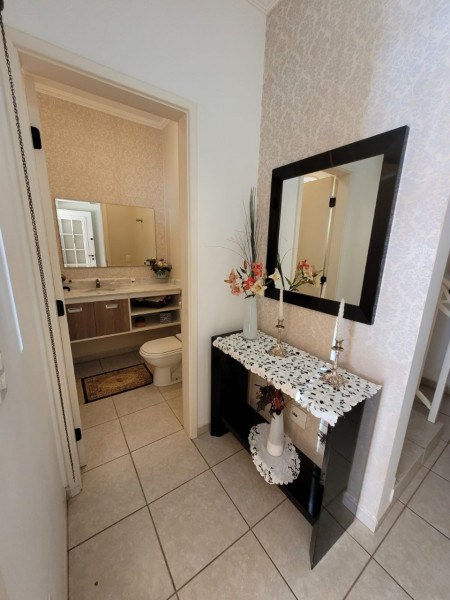 Casa de condomínio à venda Medeiros com 165m² e 4 quartos por R$ 1.150.000 - 460844271-lavabo-casa.jpg