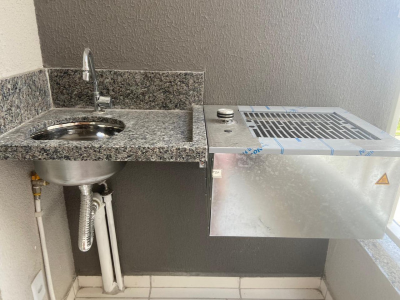 Apartamento à venda Urbanova com 51m² e 2 quartos por R$ 370.000 - 314633871-sacada-pia-e-churrasqueira.JPG