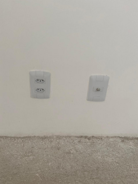 Apartamento à venda Urbanova com 51m² e 2 quartos por R$ 370.000 - 894379585-tomadas.JPG