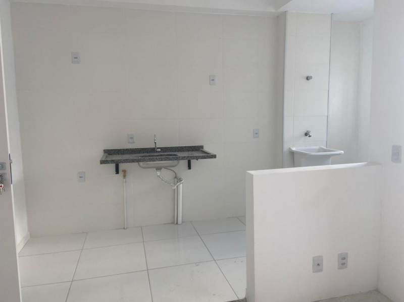 Apartamento à venda Urbanova com 51m² e 2 quartos por R$ 370.000 - 94821584-cozinha-vista-da-sala.JPG