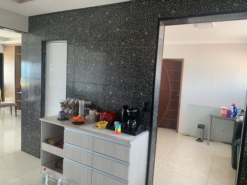 Apartamento à venda Praia do Futuro I com 174m² e 4 quartos por R$ 600.000 - 1404524104-43c1b8e2-538b-4df4-85a9-e5061a315748.jpeg