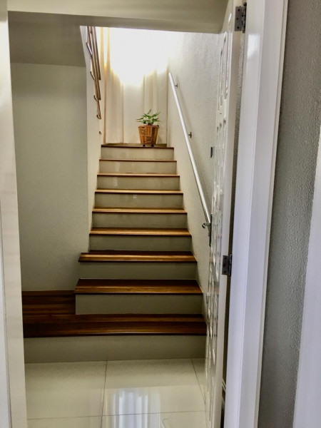 Casa à venda Bom Jesus com 210m² e 3 quartos por R$ 950.000 - 1662955811-9ca3fcf1-01d7-4f50-a19f-2446245f3338.jpeg