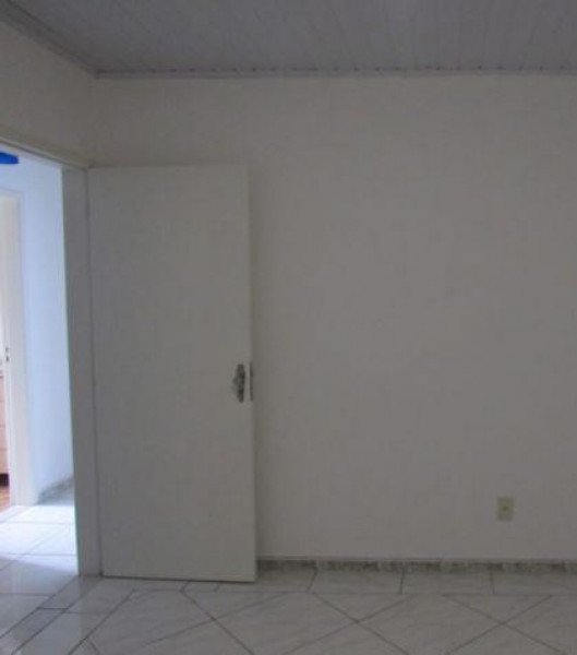 Casa à venda Forquilhinhas com 200m² e 4 quartos por R$ 499.000 - 1888471035-img-20230626-wa0073.jpg