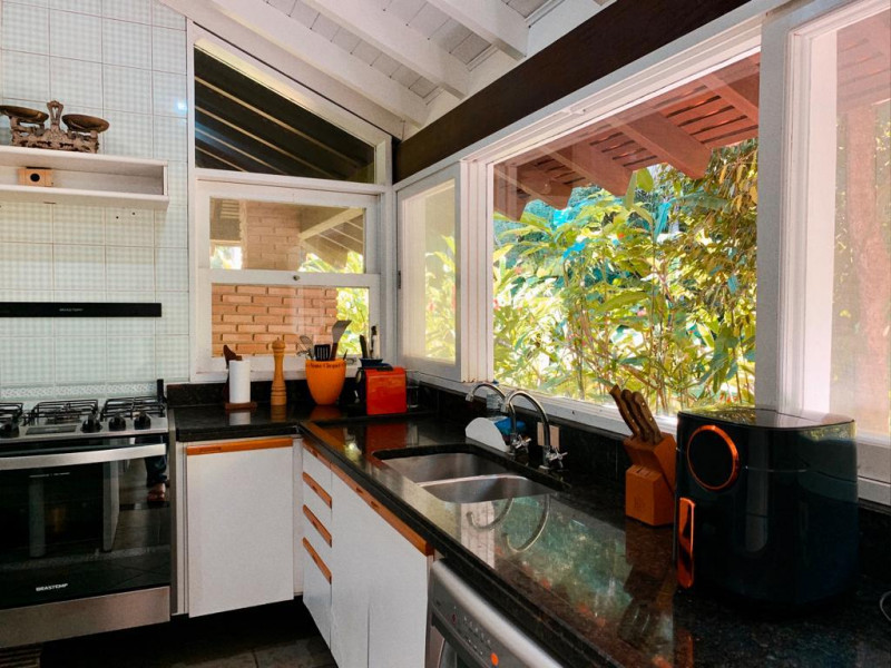 Casa de condomínio à venda Praia de Santiago com 250m² e 4 quartos por R$ 4.000.000 - 1185012334-ed28d809-b588-4255-b39d-3c6559c0530c.jpeg