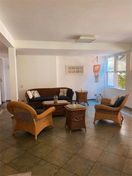 Casa de condomínio à venda Praia de Santiago com 250m² e 4 quartos por R$ 4.000.000 - 1792501787-03d4ef6f-258c-4619-b3e3-8a8af1a1aa40.jpeg