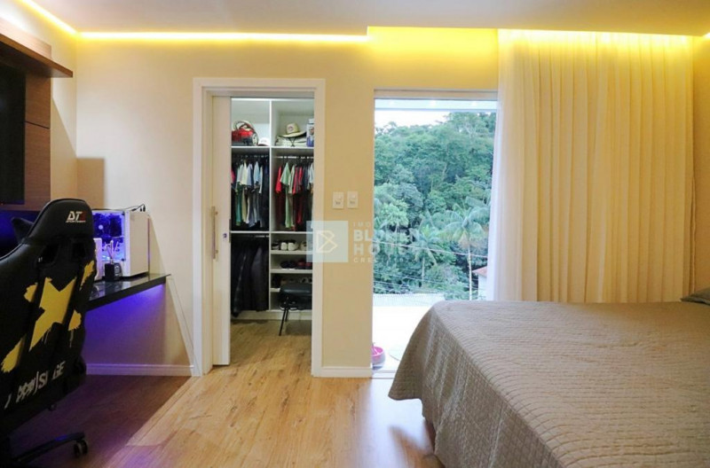 Casa à venda Velha Central com 200m² e 2 quartos por R$ 699.000 - 1058977820-a6c2a8d6-22fa-4ad6-b56c-093719e69dde.jpeg