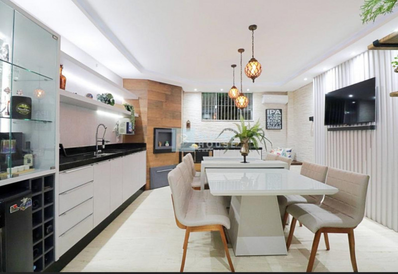 Casa à venda Velha Central com 200m² e 2 quartos por R$ 699.000 - 1638946904-040fc0b2-de77-4be1-8fc6-cd7df35dc312.jpeg