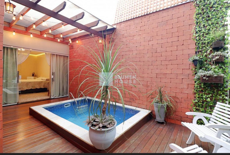 Casa à venda Velha Central com 200m² e 2 quartos por R$ 699.000 - 1994021667-4a62d027-4bb5-48a6-afac-59421725d179.jpeg