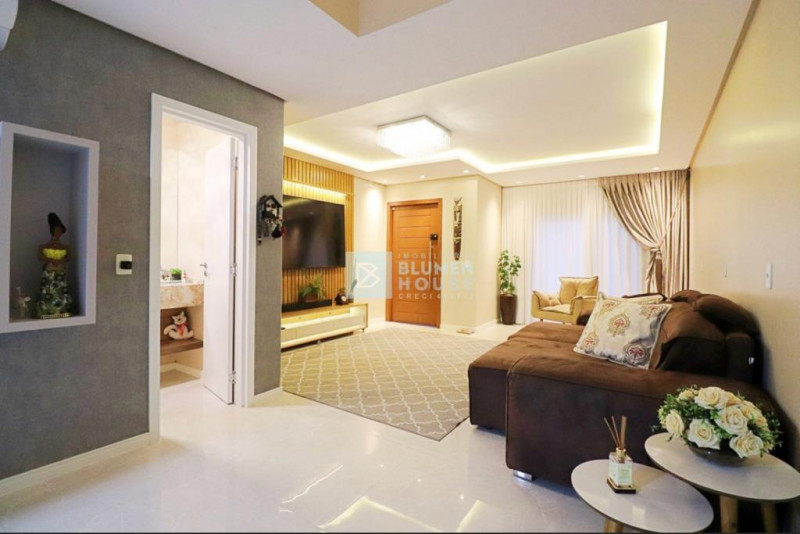 Casa à venda Velha Central com 200m² e 2 quartos por R$ 699.000 - 433590875-1633e863-f8de-4032-b96a-ee53506cccea.jpeg