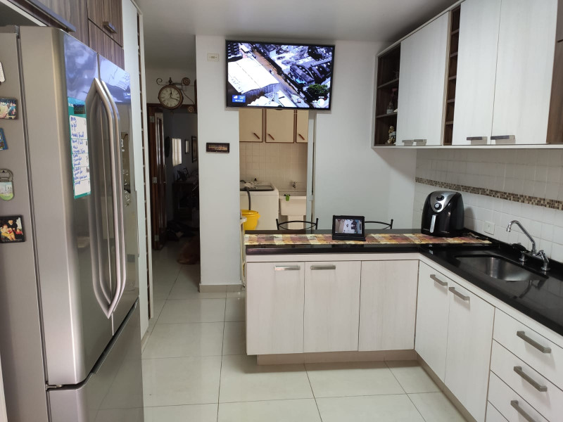 Casa à venda Vila Prudente com 160m² e 3 quartos por R$ 750.000 - 1817822783-cozinha3.jpeg