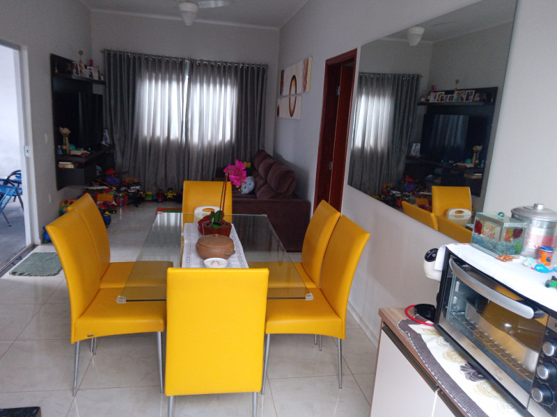 Casa à venda Centro com 200m² e 2 quartos por R$ 320.000 - 1779160128-20230718-122307641.jpg