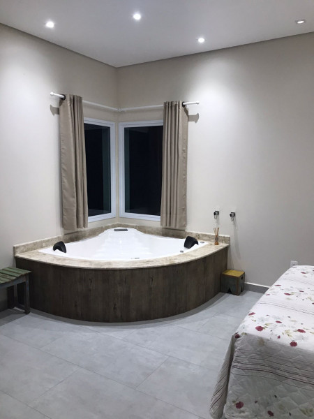 Chácara à venda Centro com 472m² e 4 quartos por R$ 1.300.000 - 409101468-0d5d9f4e-8144-4e80-8884-e2212f5f4f18.jpeg