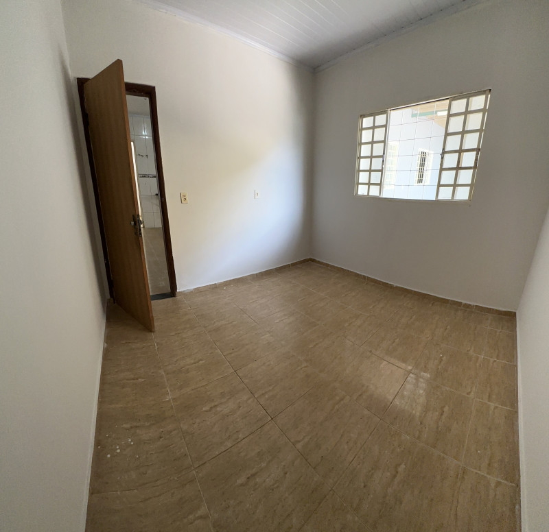 Casa à venda Ceilandia Sul com 250m² e 2 quartos por R$ 390.000 - 899687949-img-1517.jpeg