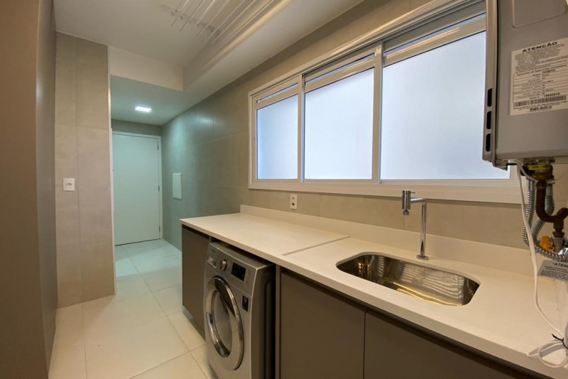 Apartamento à venda Morumbi com 170m² e 3 quartos por R$ 1.950.000 - 1110020988-area-servs.jpg