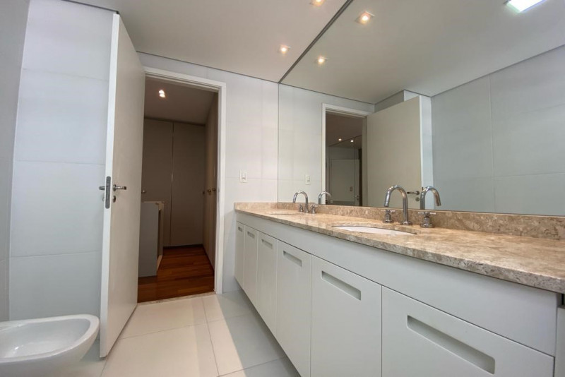 Apartamento à venda Morumbi com 170m² e 3 quartos por R$ 1.950.000 - 1456683438-banho-ste2.jpg