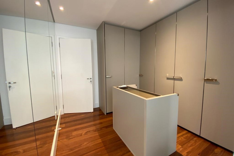Apartamento à venda Morumbi com 170m² e 3 quartos por R$ 1.950.000 - 1724278421-closet.jpg