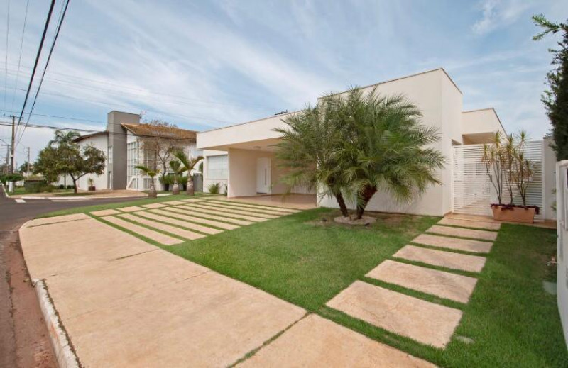 Casa de condomínio à venda Jardim Botânico com 680m² e 4 quartos por R$ 1.900.000 - 1731694006-img-20230902-wa0059.jpg