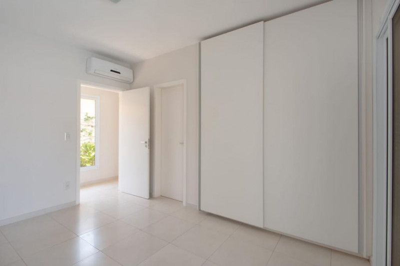 Casa de condomínio à venda Jardim Botânico com 680m² e 4 quartos por R$ 1.900.000 - 1851254274-img-20230902-wa0037.jpg