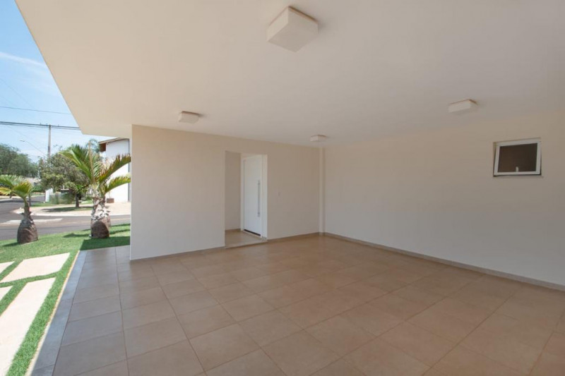 Casa de condomínio à venda Jardim Botânico com 680m² e 4 quartos por R$ 1.900.000 - 309648379-imagem-do-whatsapp-de-2023-09-02-as-11.jpg